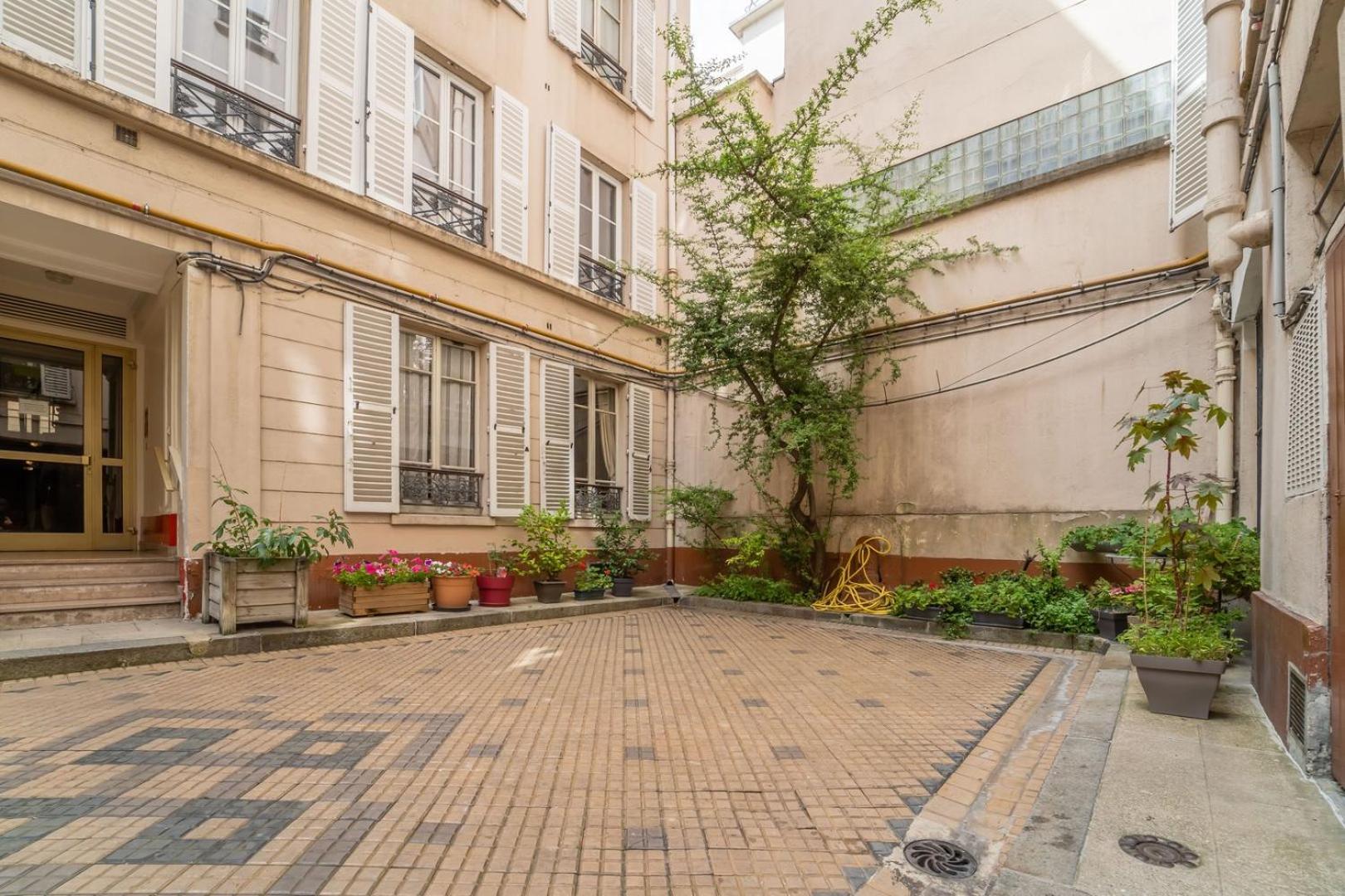 パリGuestready - Magnifique Appt Au Sud De Pigalleアパートメント エクステリア 写真